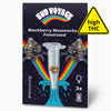 Grafika produktu Bud Voyage zobrazuje feminizovaná semena Blackberry Moonrocks v mikrozkumavce před duhovými a modrými vlnami s fialovými květy a třemi semeny v zářivých barvách.
